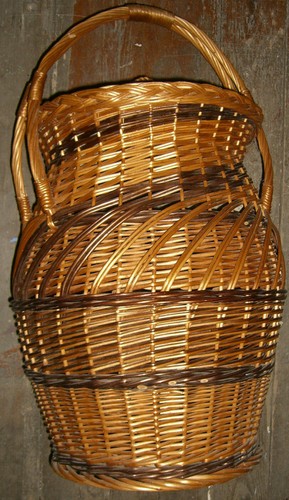 Wicker basket with lid - :::wicker,